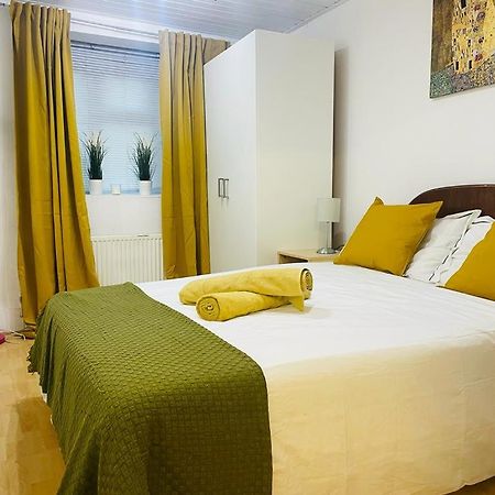 Cosy Flat Close To East Finchley Station ロンドン エクステリア 写真