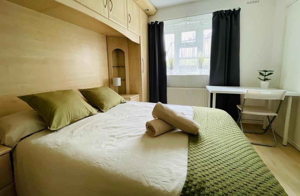 Cosy Flat Close To East Finchley Station ロンドン エクステリア 写真
