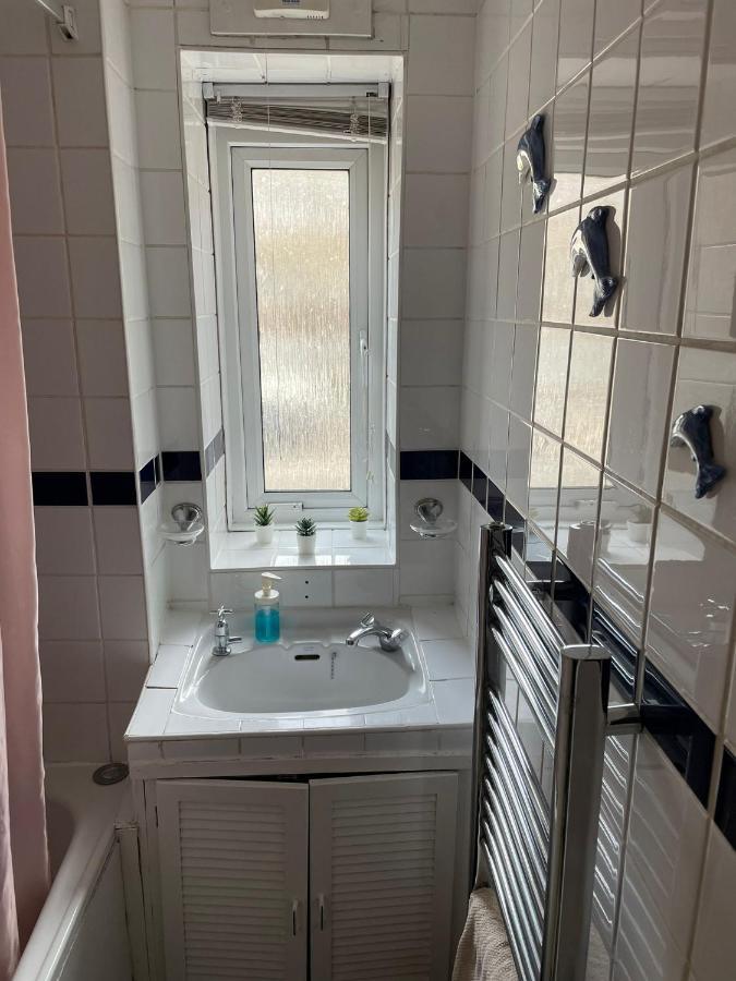Cosy Flat Close To East Finchley Station ロンドン エクステリア 写真